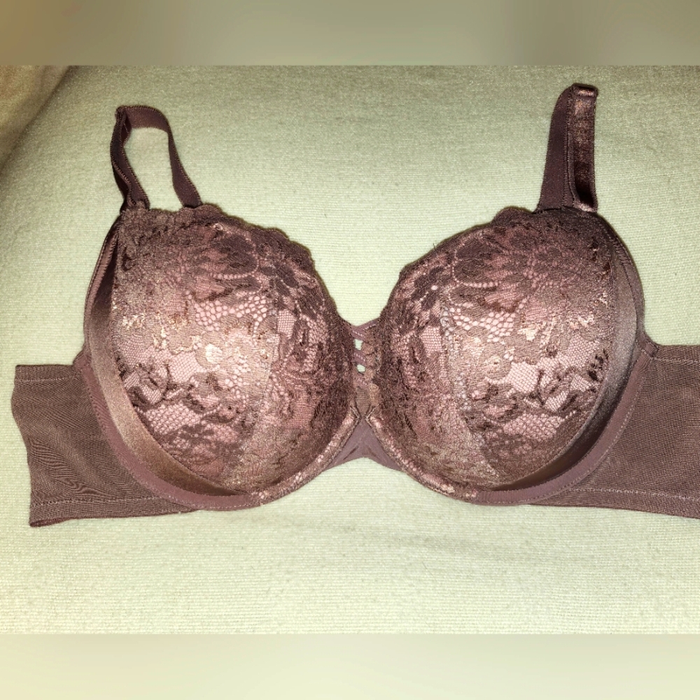 NWOT Torrid Bra 42C